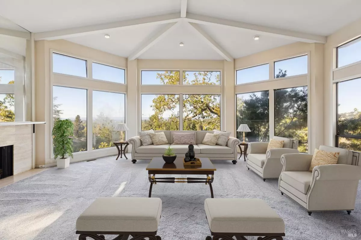 Santa Rosa, CA 95404,2060 Oak Ridge DR