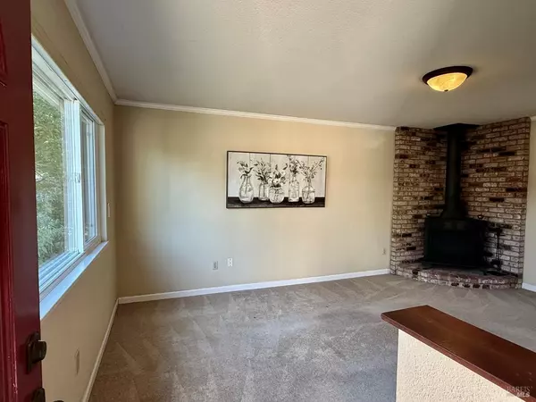 Santa Rosa, CA 95401,493 Umland DR