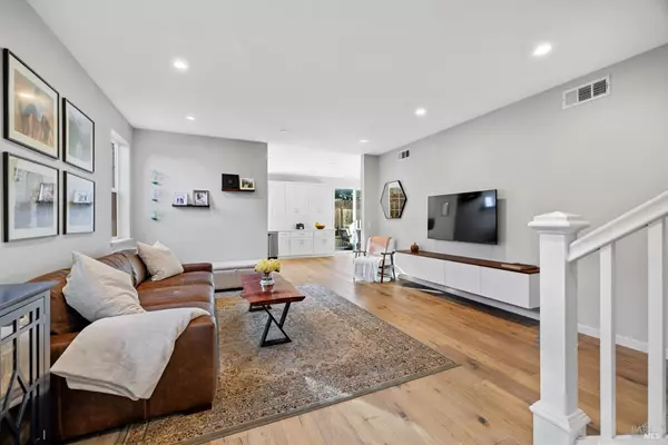 Santa Rosa, CA 95404,3542 Parker Hill CT