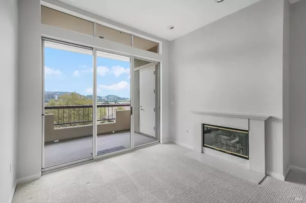 San Rafael, CA 94903,300 Deer Valley RD 4E