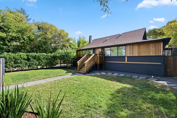 Kentfield, CA 94904,5 Hillside AVE