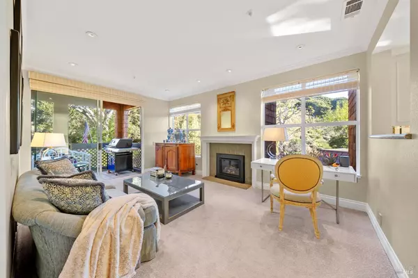 Tiburon, CA 94920,1916 Mar West ST