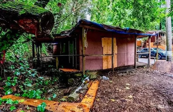 Forestville, CA 95436,9190 Rio Dell CT