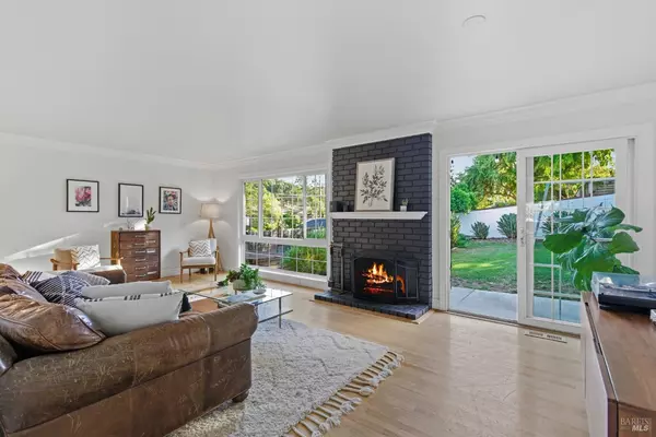 San Rafael, CA 94903,506 Cedar Hill DR