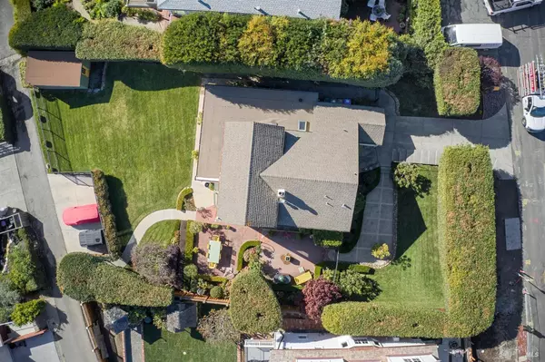 Tiburon, CA 94920,2350 Paradise DR