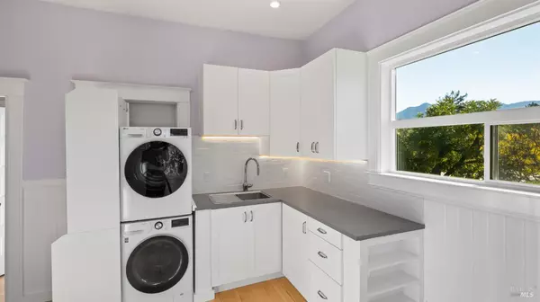 San Anselmo, CA 94960,713 Sir Francis Drake BLVD B