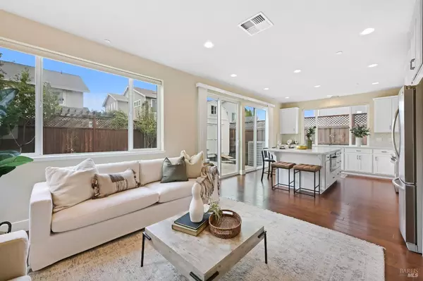 Santa Rosa, CA 95403,3725 Hillary CT