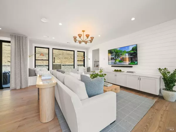 San Rafael, CA 94903,23 Erin DR