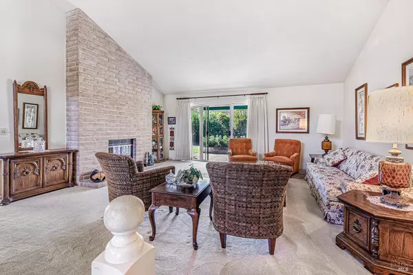 Santa Rosa, CA 95409,240 Silver Creek CIR