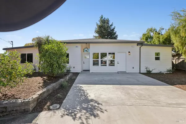 Rohnert Park, CA 94928,368 Bonnie CT