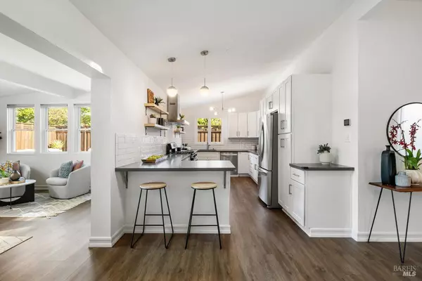 San Rafael, CA 94903,106 Labrea WAY