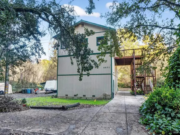 Forestville, CA 95436,8852 Trenton RD