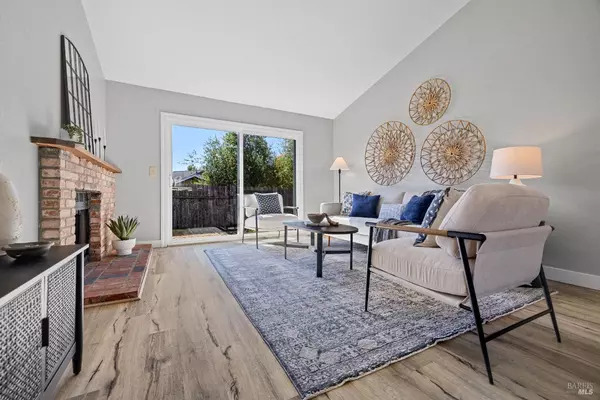 Rohnert Park, CA 94928,1511 Gladstone WAY