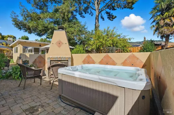 Novato, CA 94945,85 San Carlos WAY