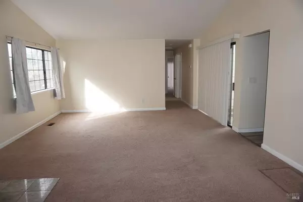 Vallejo, CA 94591,1048 Topsail DR