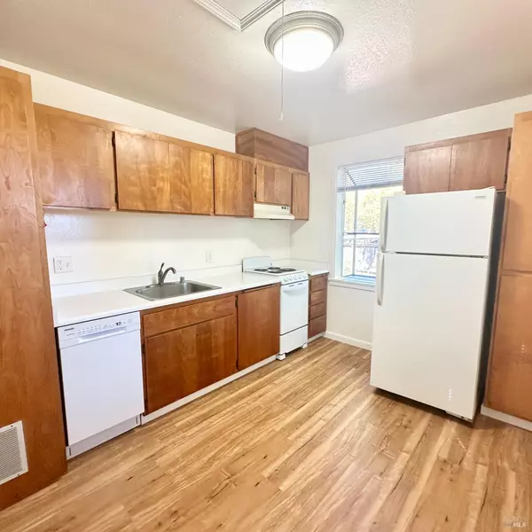 Novato, CA 94949,28 Martin DR