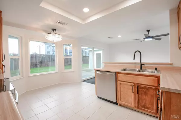 Suisun City, CA 94585,1314 Lois LN