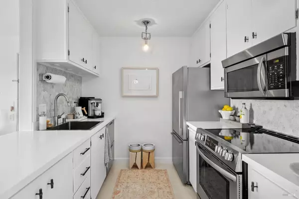 Tiburon, CA 94920,45 Harbor Oak DR 14