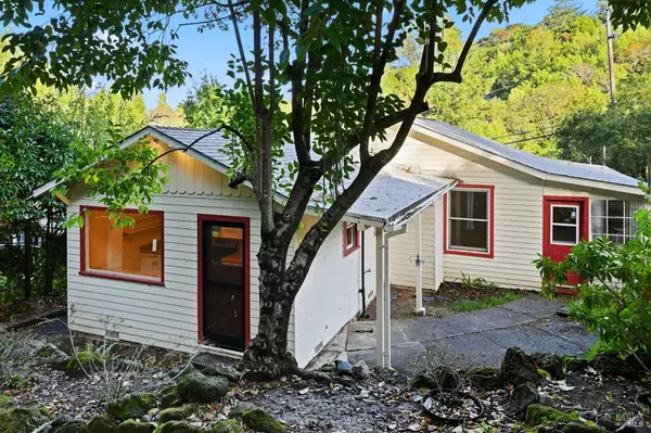 200 Cascade DR,  Fairfax,  CA 94930