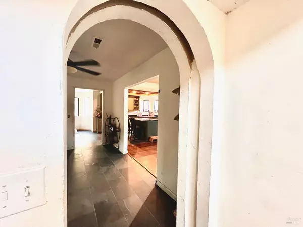 Laytonville, CA 95454,46720 Fox Rock RD