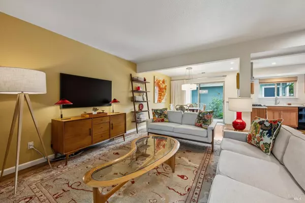 19167 Robinson RD Y, Sonoma, CA 95476