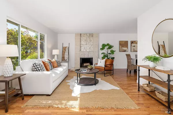 Novato, CA 94947,15 Betty LN