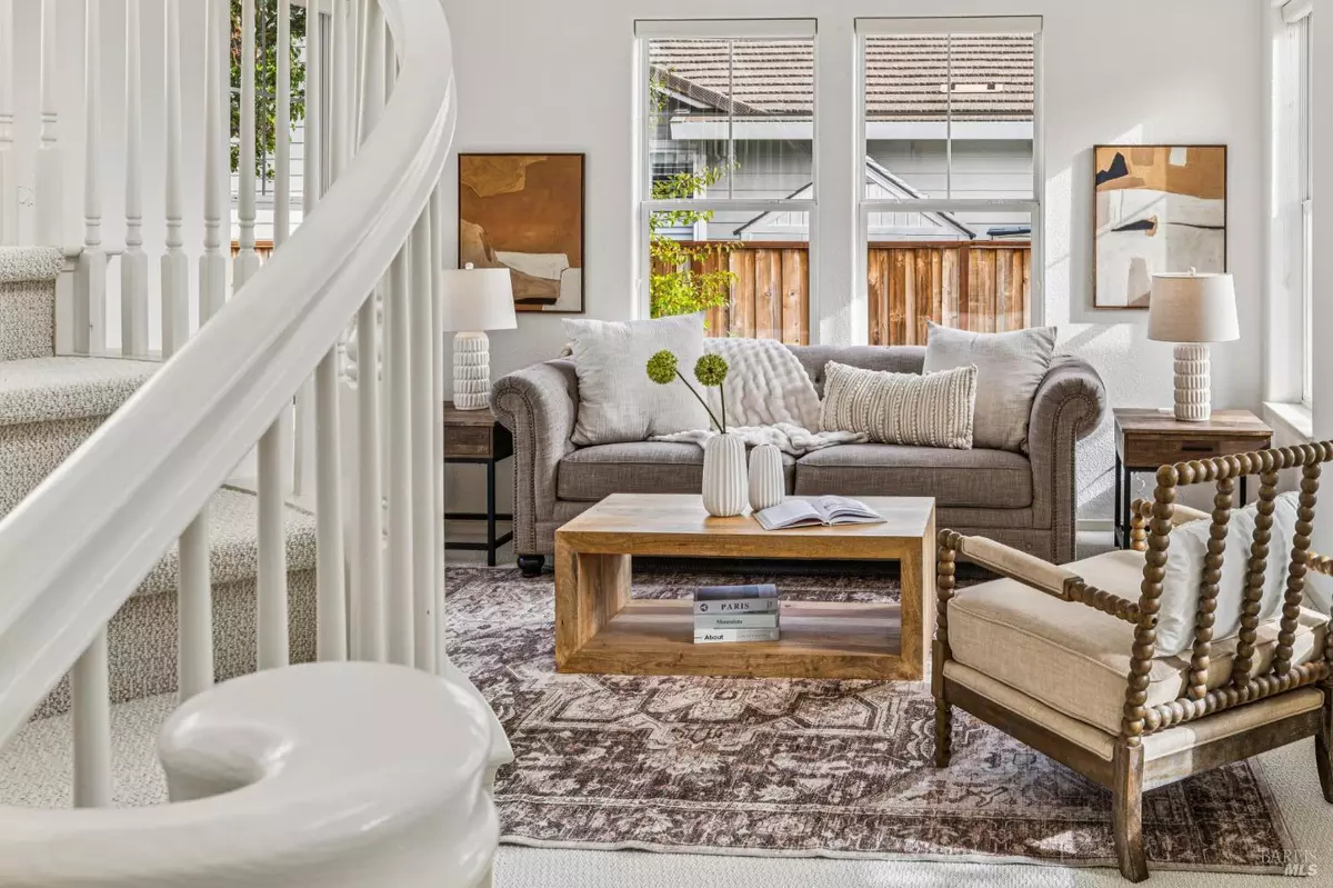 Petaluma, CA 94954,1971 Lansdowne WAY