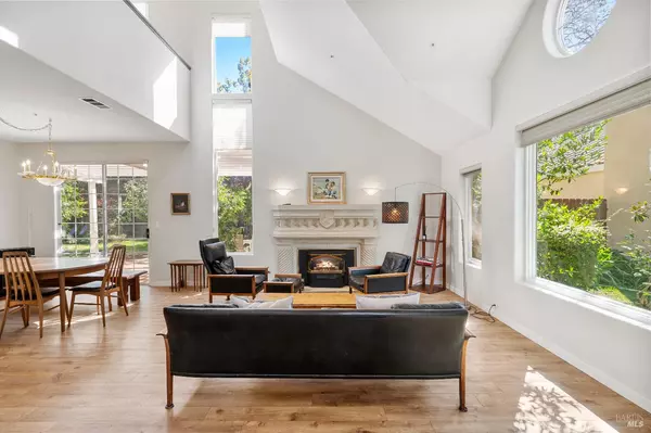 Napa, CA 94558,9 Emperor CT