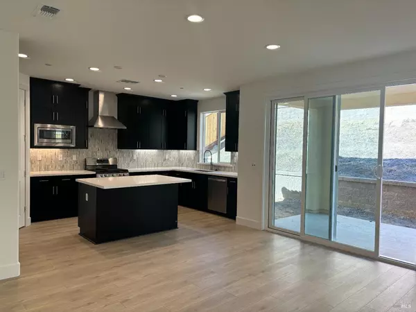 Martinez, CA 94553,227 Echols DR