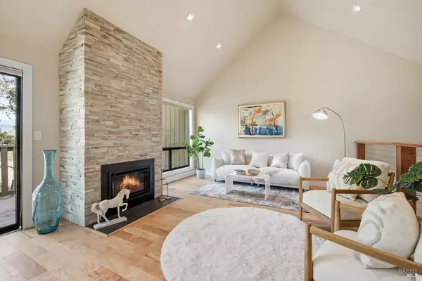 Santa Rosa, CA 95409,28 Oak Forest PL