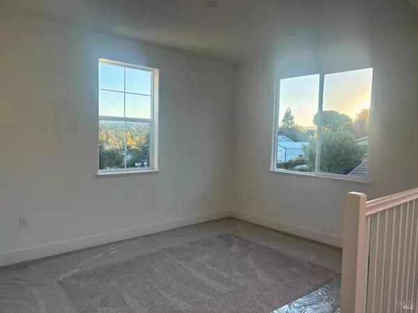 Martinez, CA 94553,215 Echols DR