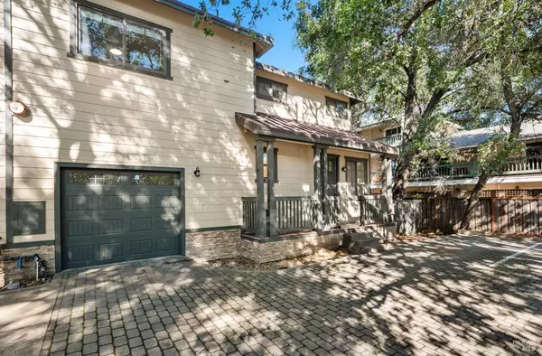 Napa, CA 94574,256 Rosebud LN