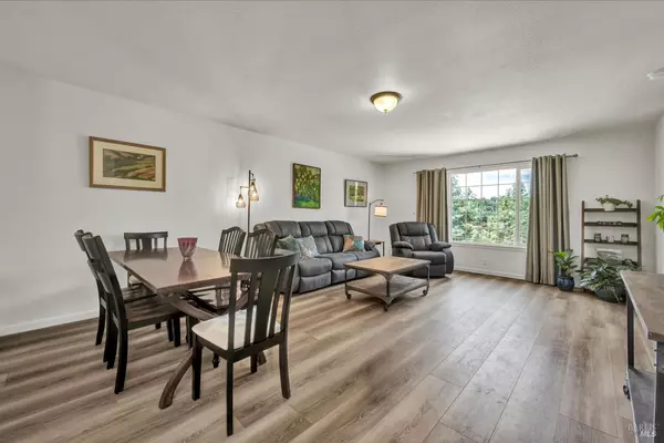 Kelseyville, CA 95451,4902 Tuolumne CT