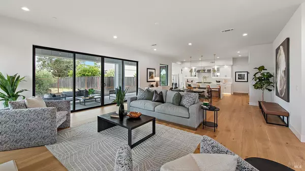 Santa Rosa, CA 95403,3749 Sawgrass PL