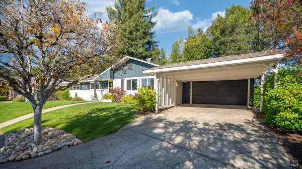 Santa Rosa, CA 95405,3347 hermit WAY