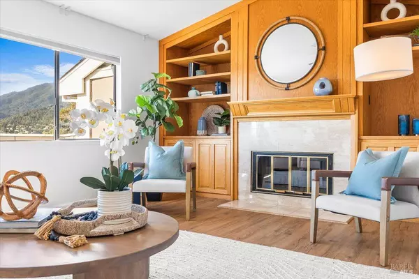 Greenbrae, CA 94904,40 Drakes View CIR