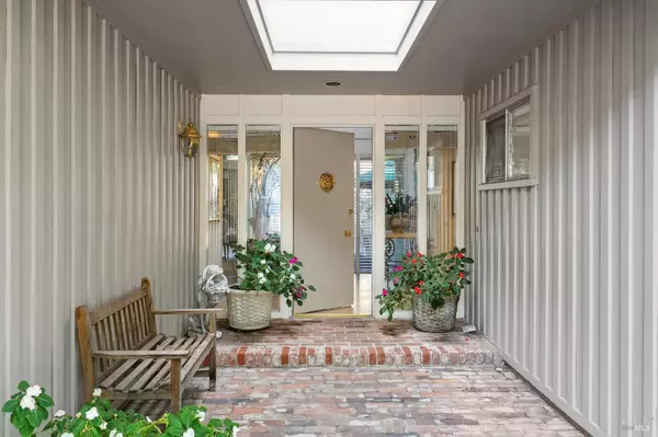 492 Fairway DR, Novato, CA 94949