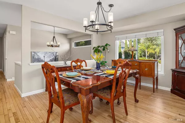 Novato, CA 94945,215 San Ramon WAY