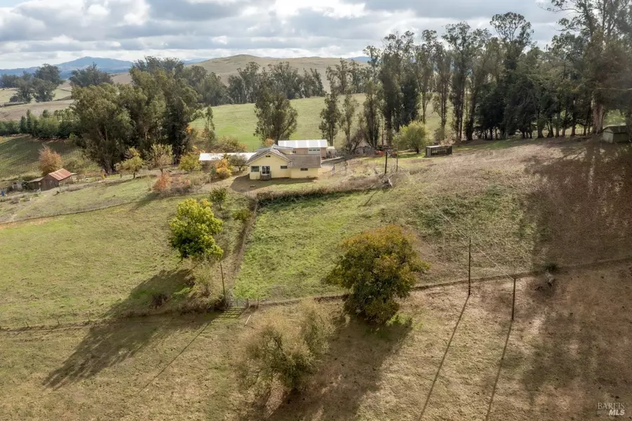 1180 Rose AVE, Penngrove, CA 94951