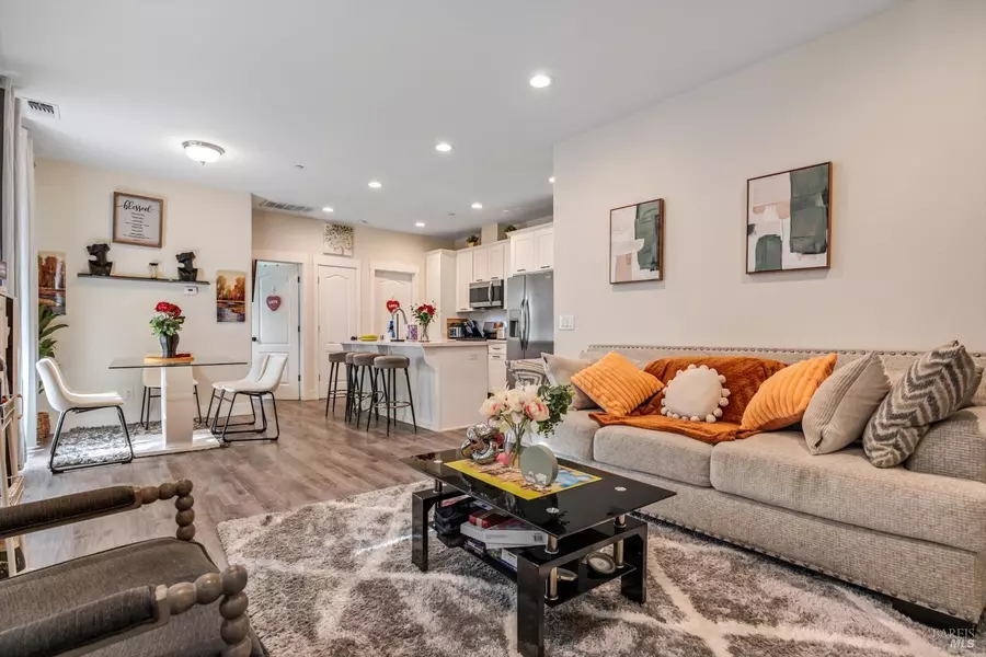 2666 SE Franz Kafka AVE SE, Santa Rosa, CA 95404