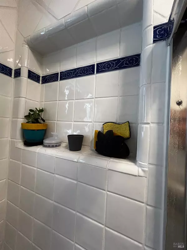 Berkeley, CA 94702,3030 Dohr ST