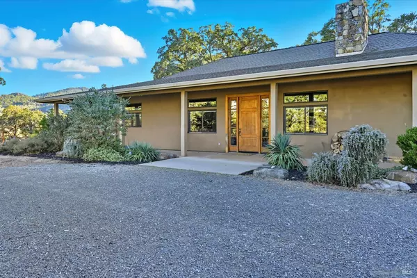 Middletown, CA 95461,17205 Black Oak Hill DR