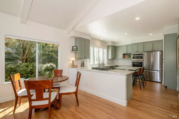 Santa Rosa, CA 95409,6317 Meadowridge DR