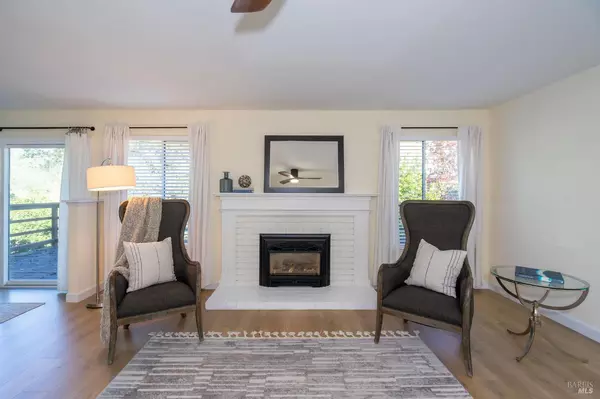 Santa Rosa, CA 95409,6467 Meadowridge DR