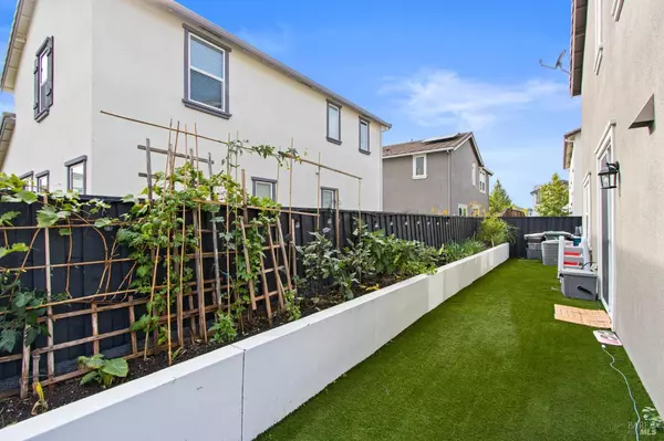 Rohnert Park, CA 94928,6068 Oak Leaf PL