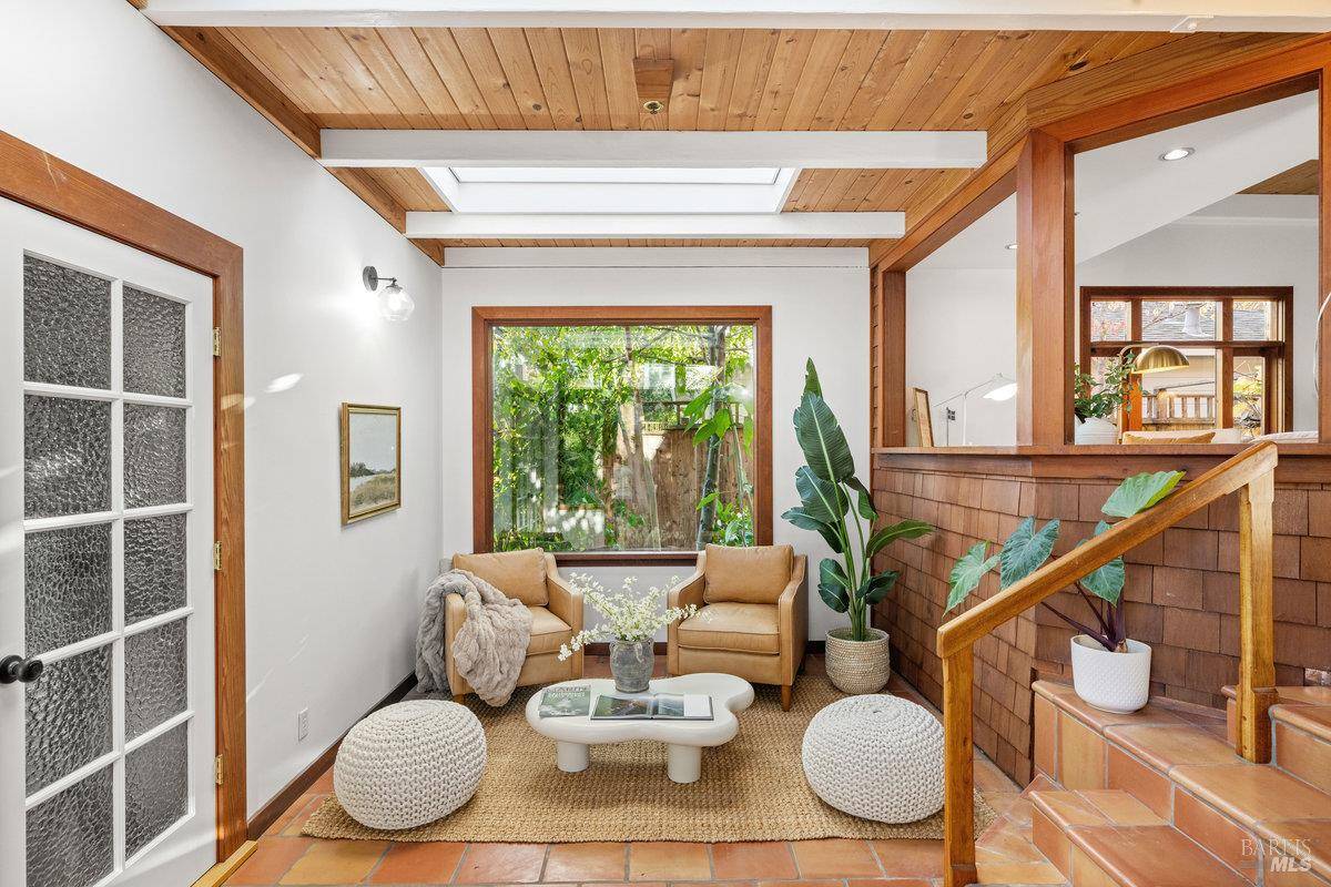 107 La Goma ST, Mill Valley, CA 94941