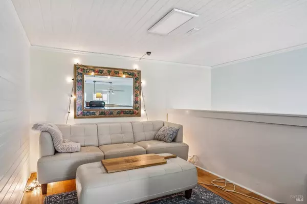 Bolinas, CA 94924,3 Wharf RD