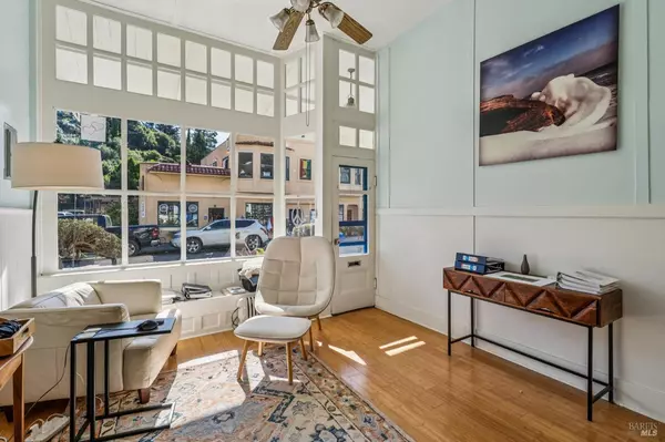 Bolinas, CA 94924,3 Wharf RD