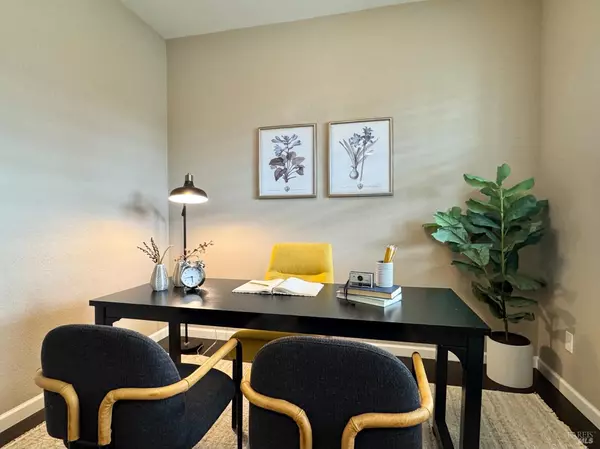 Napa, CA 94559,874 Erin WAY