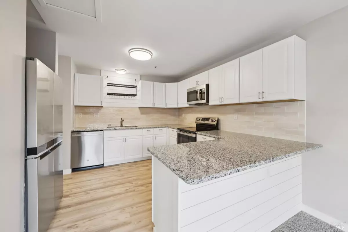 Cotati, CA 94931,8184 Sunflower DR